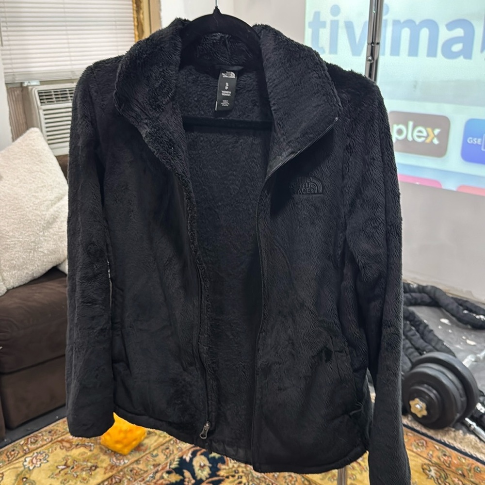 Black north face fleece jacket